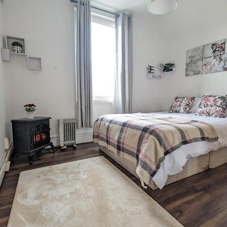 Whitchurch 1 Bedroom Apartment Кардіфф Екстер'єр фото