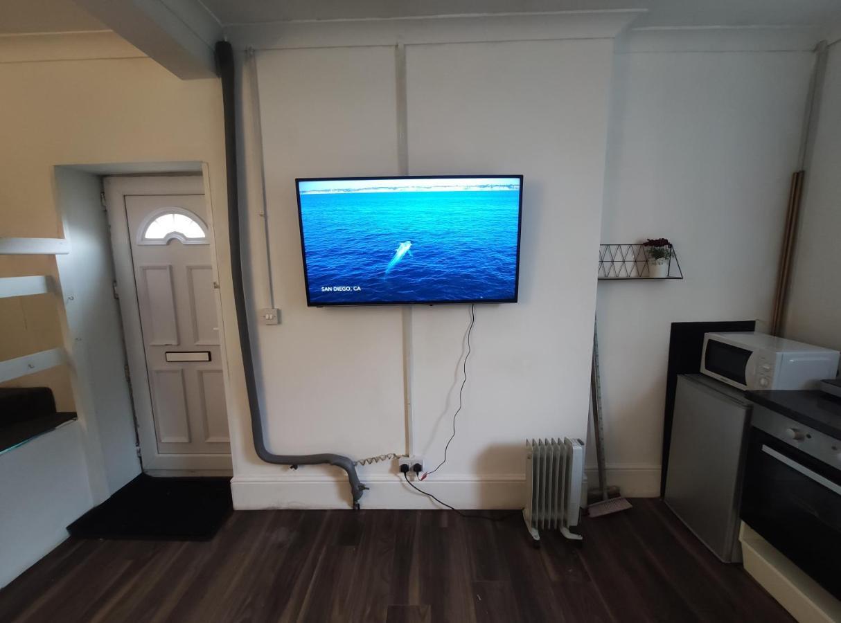 Whitchurch 1 Bedroom Apartment Кардіфф Екстер'єр фото