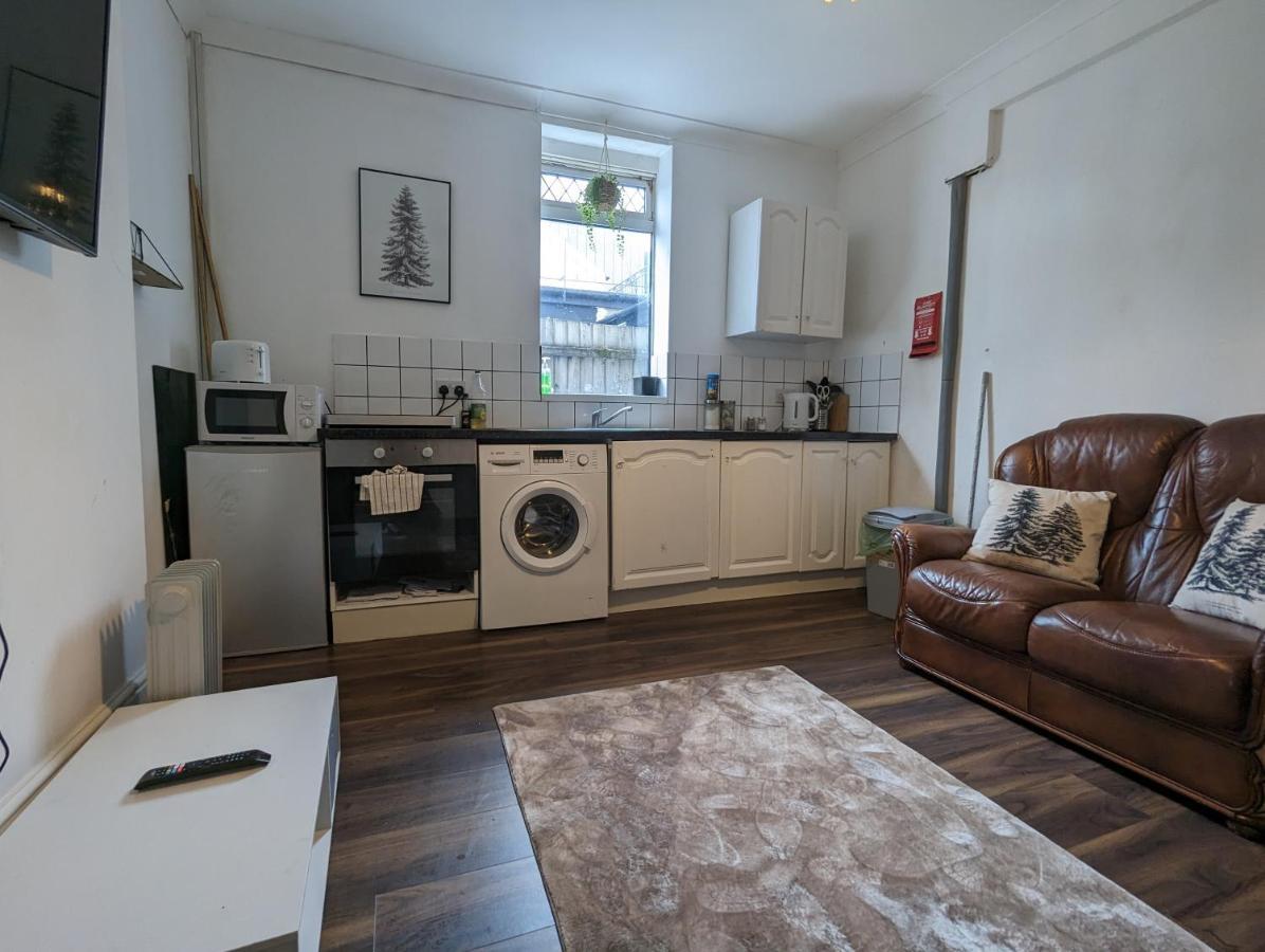 Whitchurch 1 Bedroom Apartment Кардіфф Екстер'єр фото