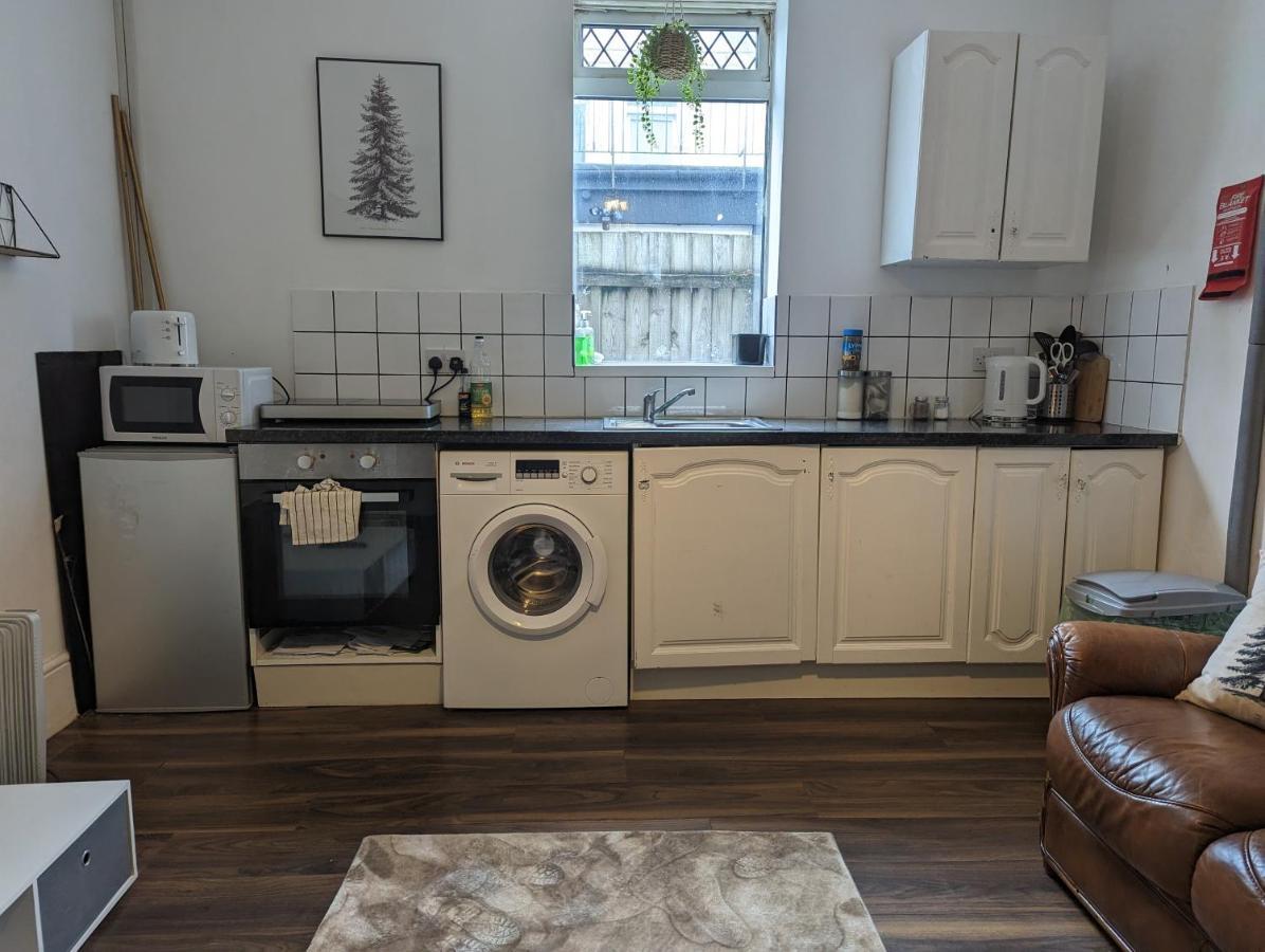 Whitchurch 1 Bedroom Apartment Кардіфф Екстер'єр фото