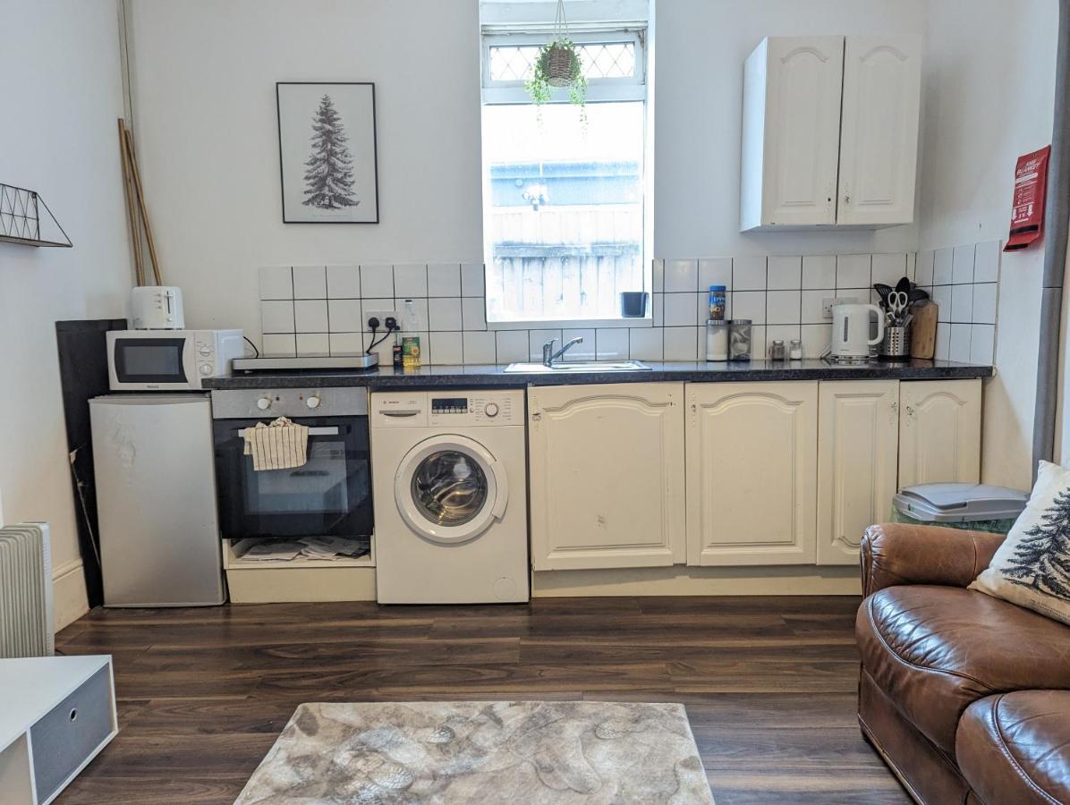 Whitchurch 1 Bedroom Apartment Кардіфф Екстер'єр фото